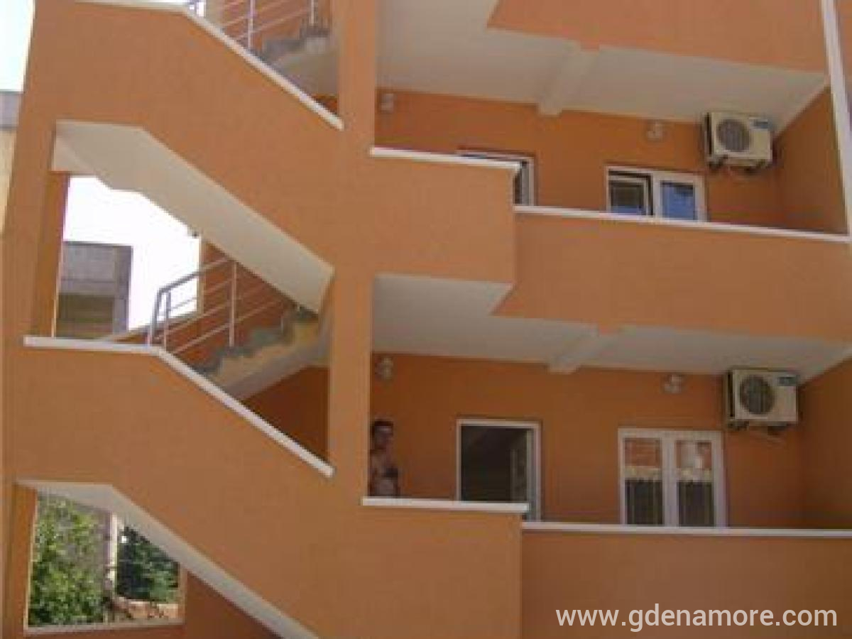 Apartmani Ivanovic Petrovac na moru, privatni smeštaj u mestu Petrovac, Crna Gora - stan